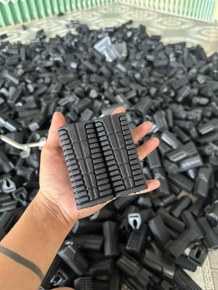 Nhôm - Gác chân các loại -duoc-ban-tai-Siêu Thị Ốc