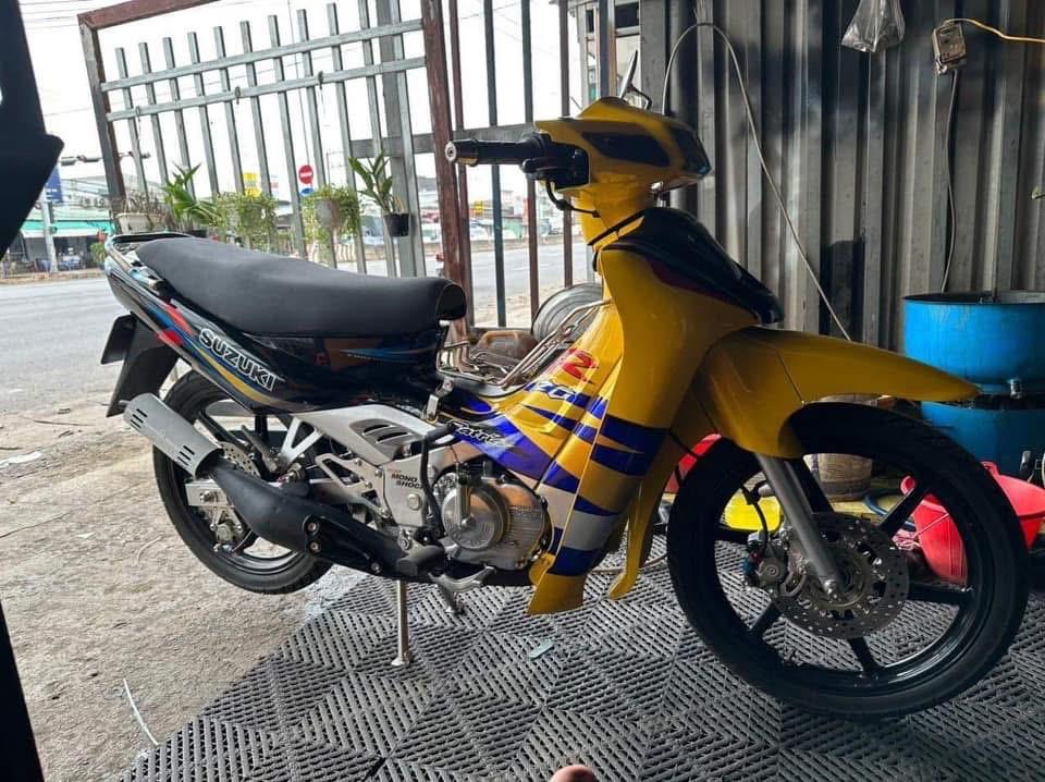 Inox 304 - Chống đứng xe số full phụ kiện-duoc-ban-tai-Siêu Thị Ốc