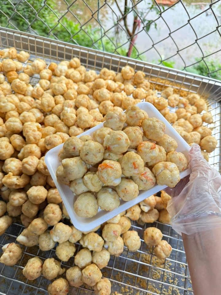 Chả tôm mực viên -duoc-ban-tai-HOÀ CÁT BÀ
