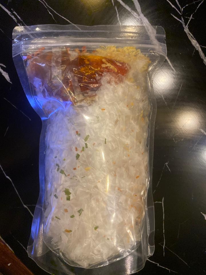 Bánh tráng thập cẩm trắng-duoc-ban-tai-Nhềnh
