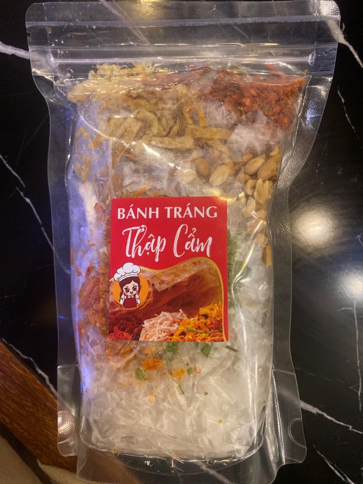 Bánh tráng thập cẩm trắng-duoc-ban-tai-Nhềnh