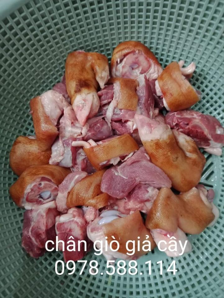Giò heo giã cầy-duoc-ban-tai-T.A HOUSE