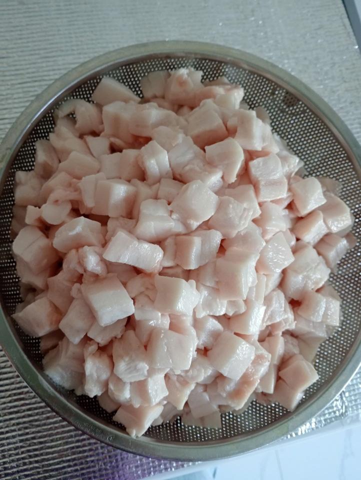 Mỡ heo-duoc-ban-tai-T.A HOUSE