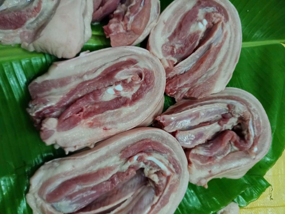 Ba rọi rút sườn-duoc-ban-tai-T.A HOUSE