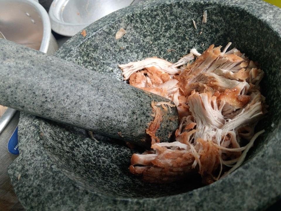 Chà bông heo giã tay-duoc-ban-tai-T.A HOUSE