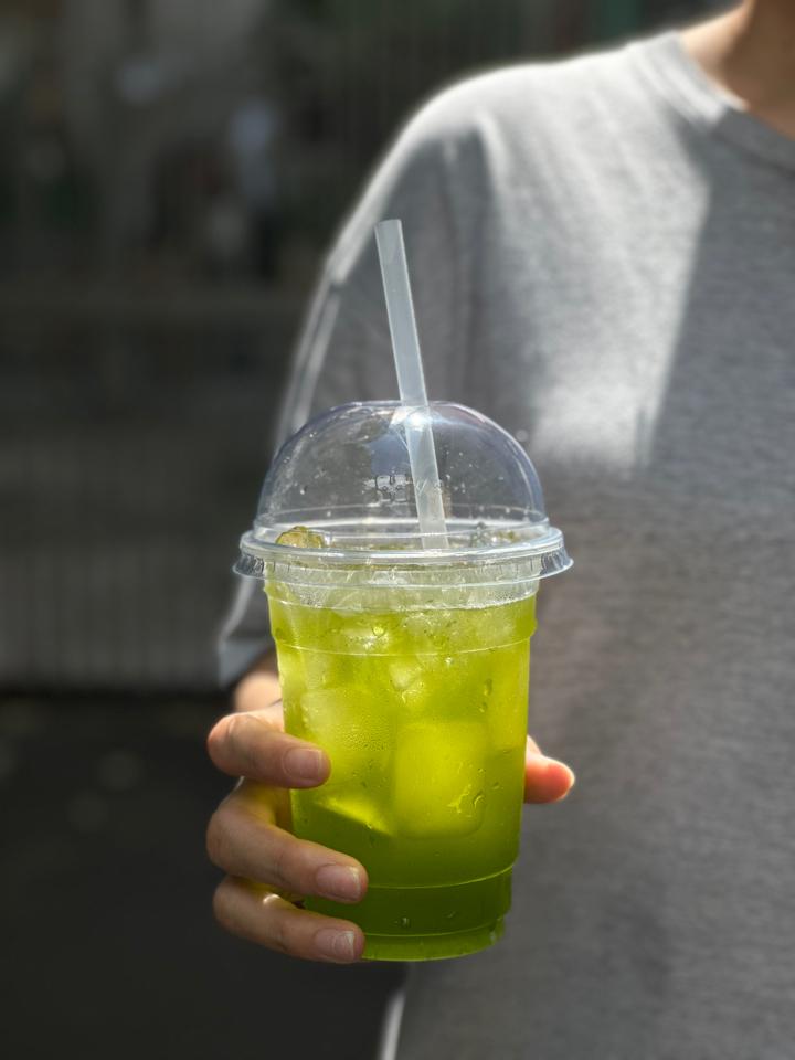 Trà tắc thái xanh-duoc-ban-tai-Chân gà quái thú