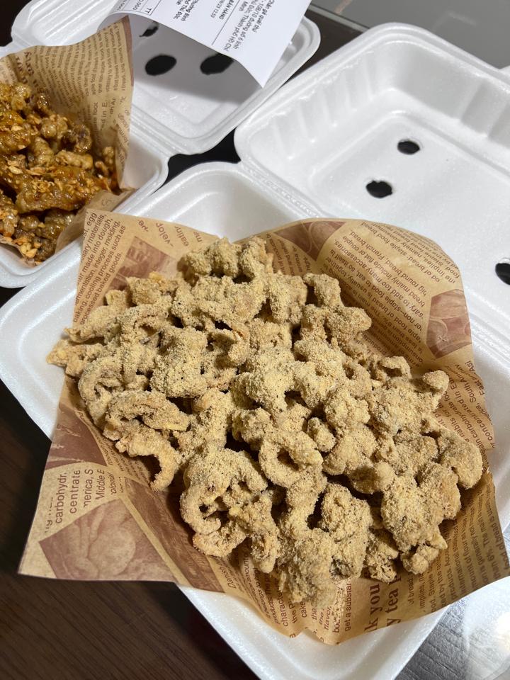 Rút xương muối lớn-duoc-ban-tai-Chân gà quái thú