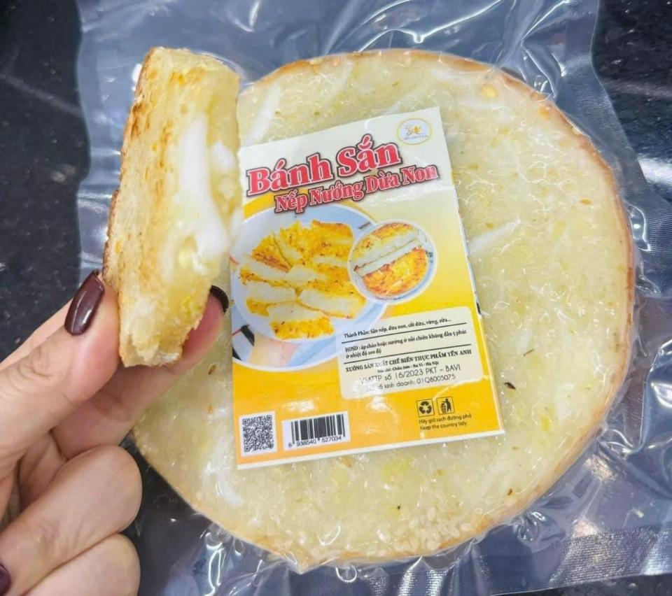 Bánh sắn nướng-duoc-ban-tai-Tuấn Ngà Việt Trì