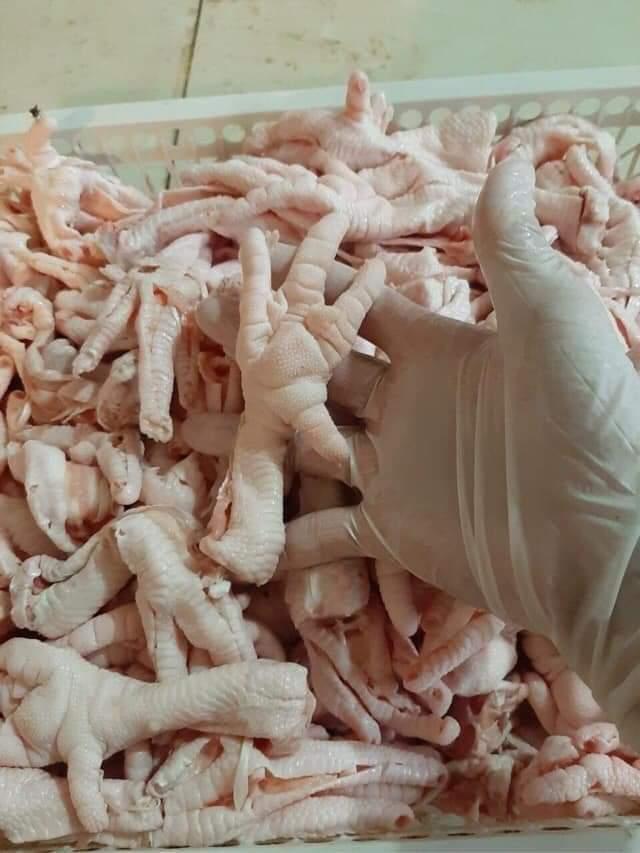 Chân gà rút xương-duoc-ban-tai-Tuấn Ngà Việt Trì