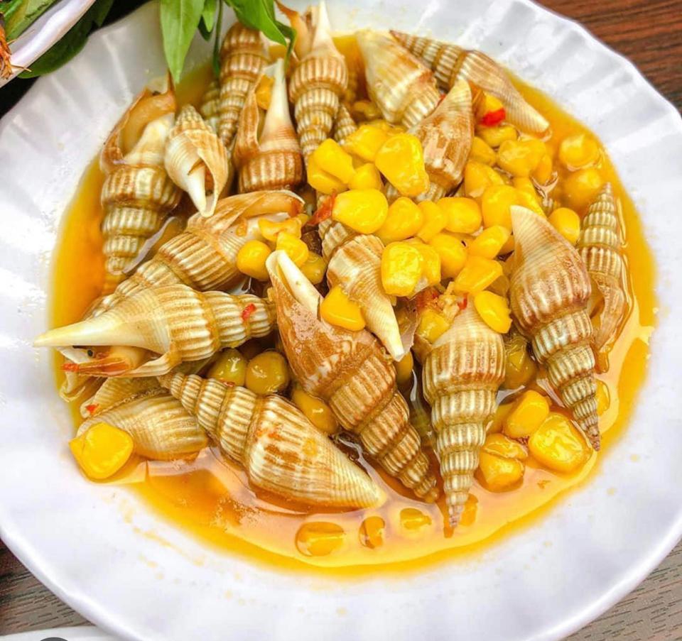 Nhảy bơ cay-duoc-ban-tai-Tiệm  Ốc Bii