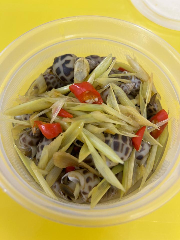 Ốc Hương Hấp Sả-duoc-ban-tai-Tiệm  Ốc Bii