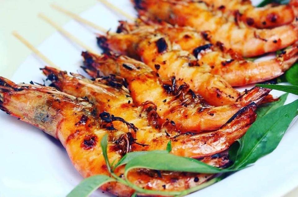 Tôm nướng muối ớt-duoc-ban-tai-Tiệm  Ốc Bii