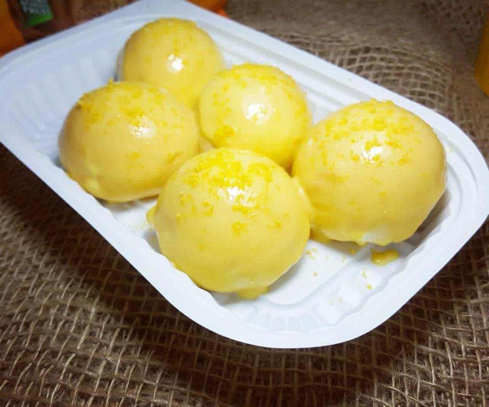 Bánh kim sa nhân kem phô mai-duoc-ban-tai-Nha Nha Bakery