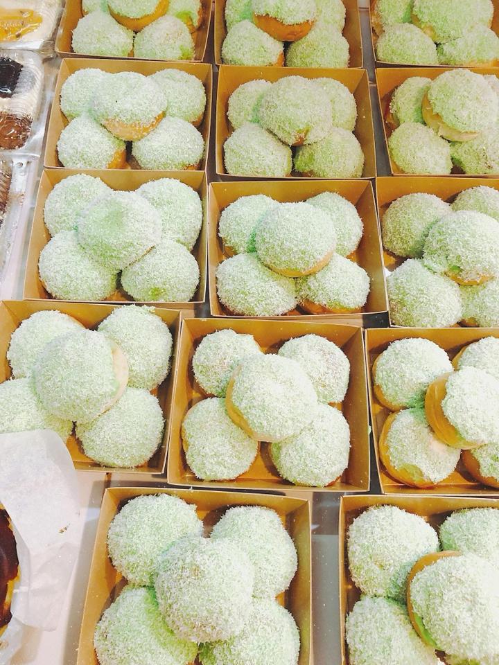 Bánh Phú Sĩ nhân kem béo-duoc-ban-tai-Nha Nha Bakery