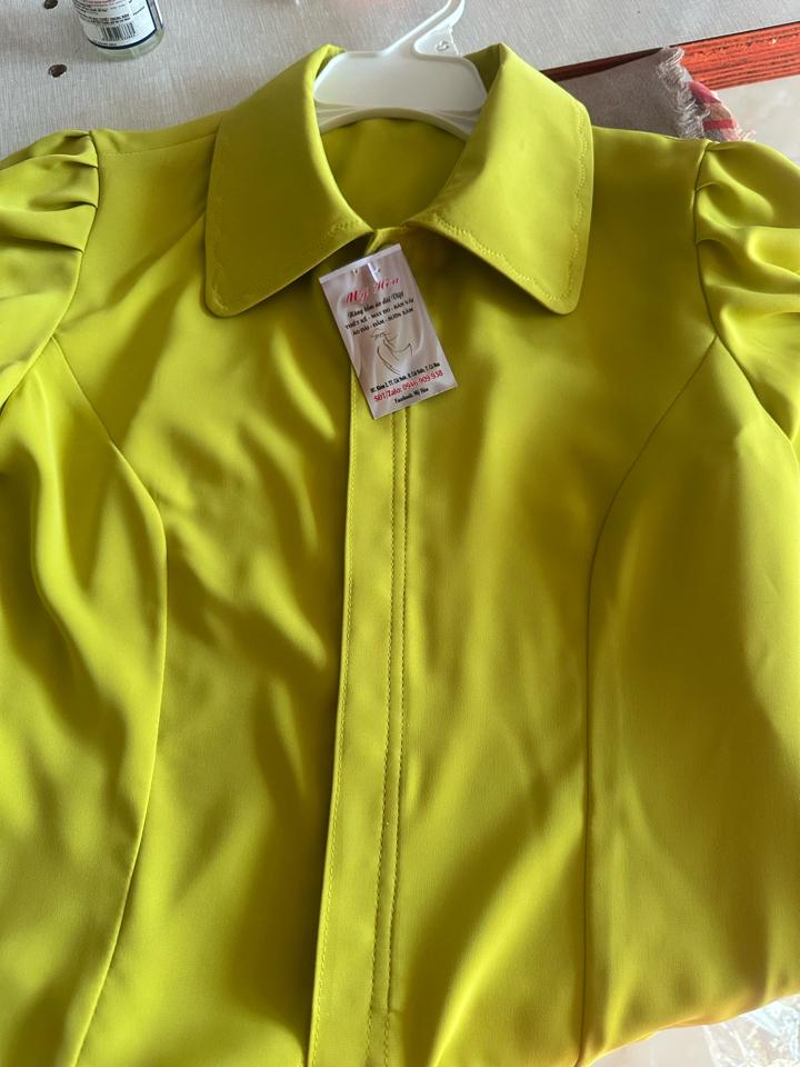 1 áo kiểu vải lụa mẫu L 50-55 ký mặc vừa -duoc-ban-tai-Áo dài Mỹ Hòa