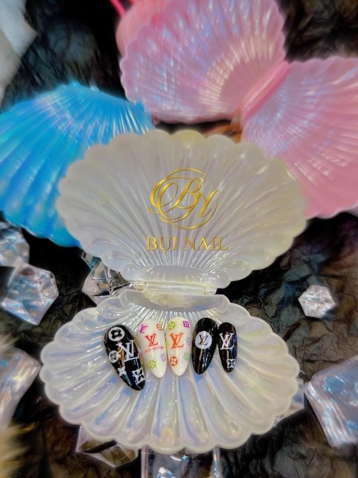 Sticker-duoc-ban-tai-𝐁𝐫𝐨𝐰𝐧 𝐁𝐞𝐚𝐮𝐭𝐲
