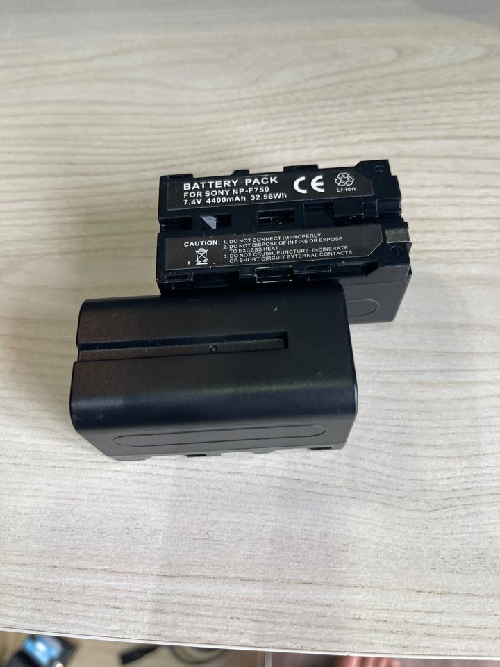 Bộ Đèn Led S100( 2Pin, sạc)-duoc-ban-tai-SuZu Sevice