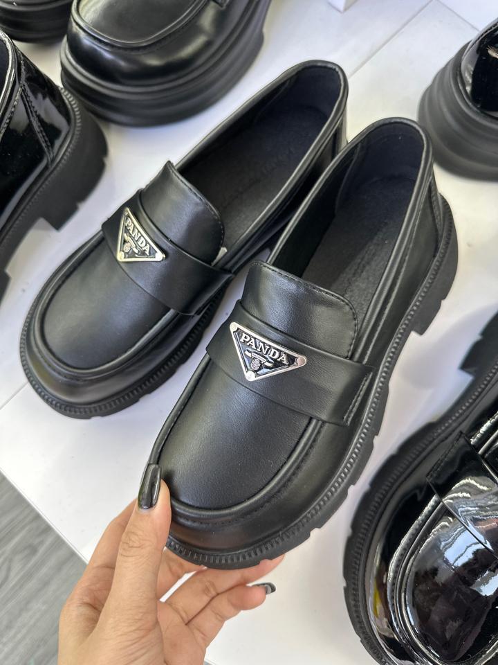 Đốc lì PanDa Prada-duoc-ban-tai-Quản Thuu Hà