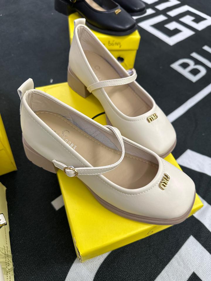 Búp bê miu 5F da mờ Kem QC-duoc-ban-tai-Quản Thuu Hà