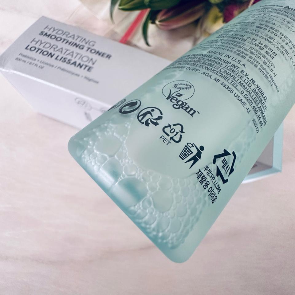 Toner (nước cân bằng) Hydrating Smoothing-duoc-ban-tai-DuMi Beauty