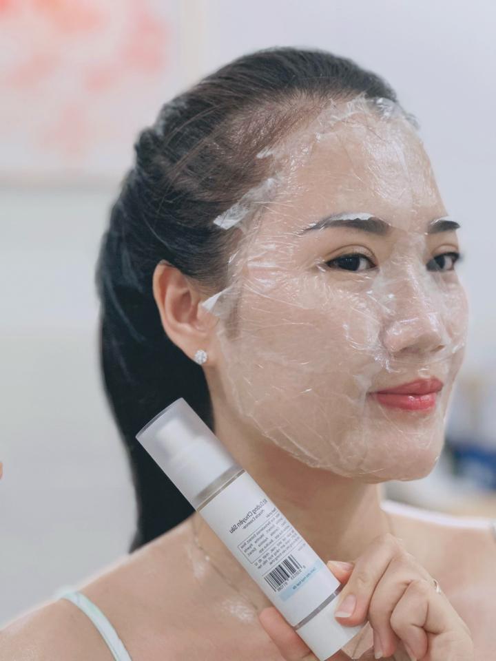 Xịt dưỡng chuyên sâu-duoc-ban-tai-DuMi Beauty