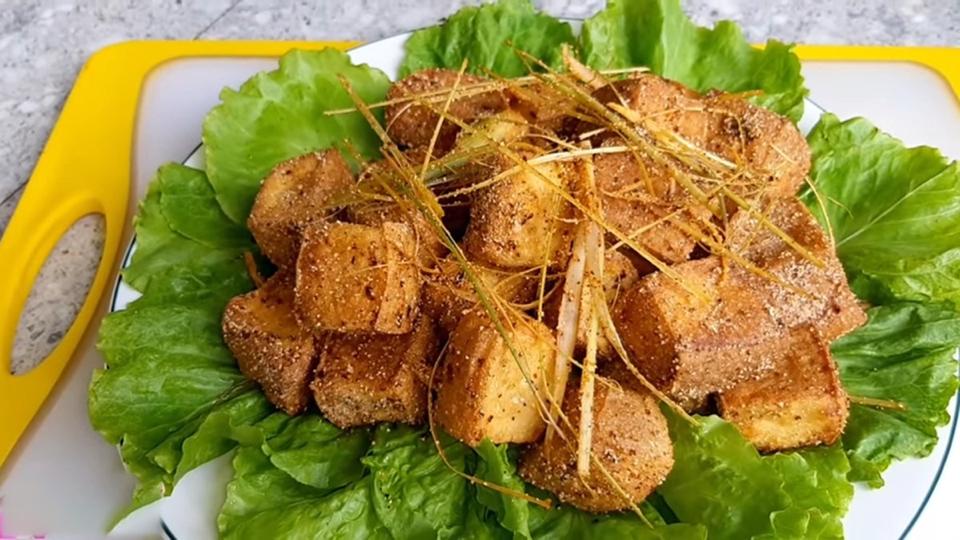 Tàu Hủ Chiên Sả-duoc-ban-tai-BÒ TƠ BÌNH MINH