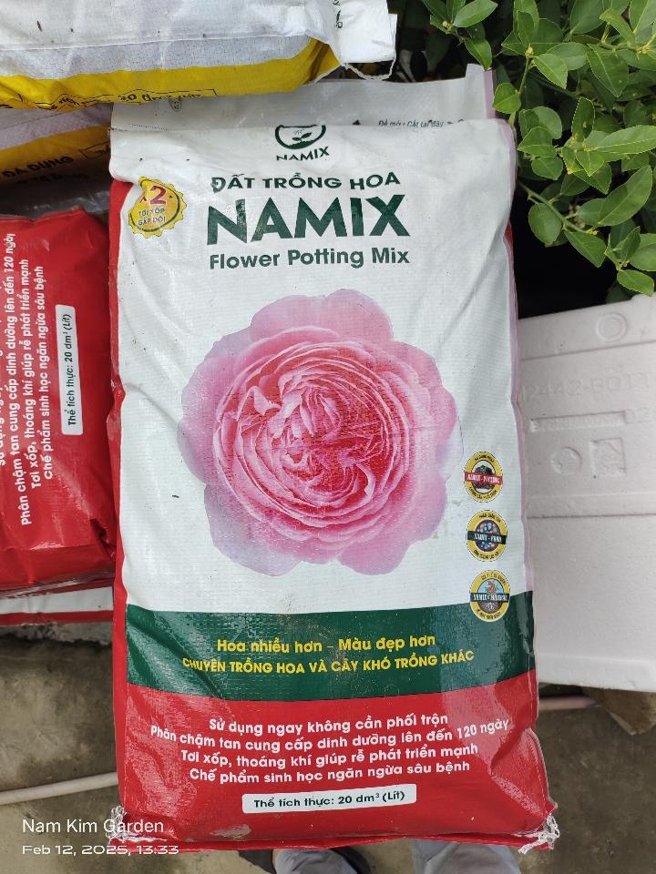 Đất trồng hoa Namix-duoc-ban-tai-Nam Kim Garden