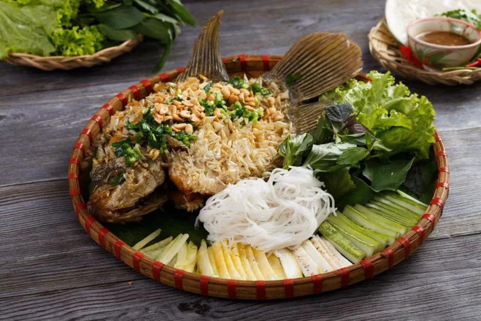 Cá tai tượng chiên xù-duoc-ban-tai-Muối Tiêu Chanh