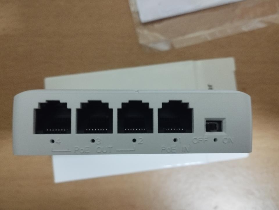 Chia POE 1 ra 3 AT13F-A-duoc-ban-tai-Phụ kiện Hương Dung