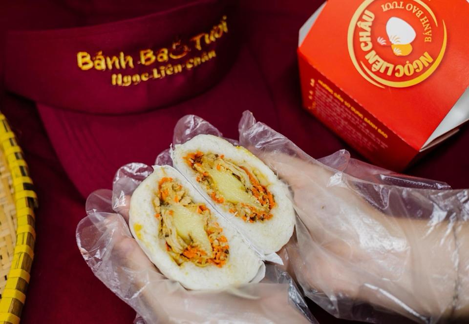 2 trứng-duoc-ban-tai-BÁNH BAO TƯƠI NGỌC LIÊN CHÂU TRẢNG DÀI
