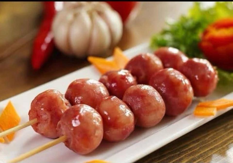 Xúc xích hồ lô-duoc-ban-tai-BÁNH BAO TƯƠI NGỌC LIÊN CHÂU TRẢNG DÀI