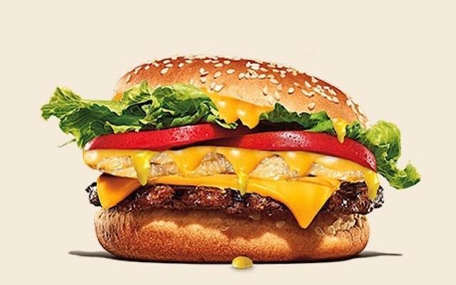 Hambuger bò -duoc-ban-tai-BÁNH BAO TƯƠI NGỌC LIÊN CHÂU TRẢNG DÀI