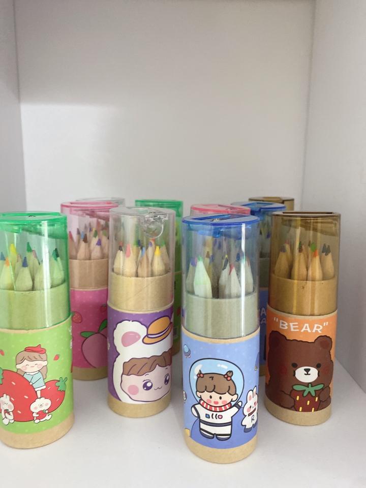Hộp bút chì màu-duoc-ban-tai-Trạm Học Tập Miss Trinh