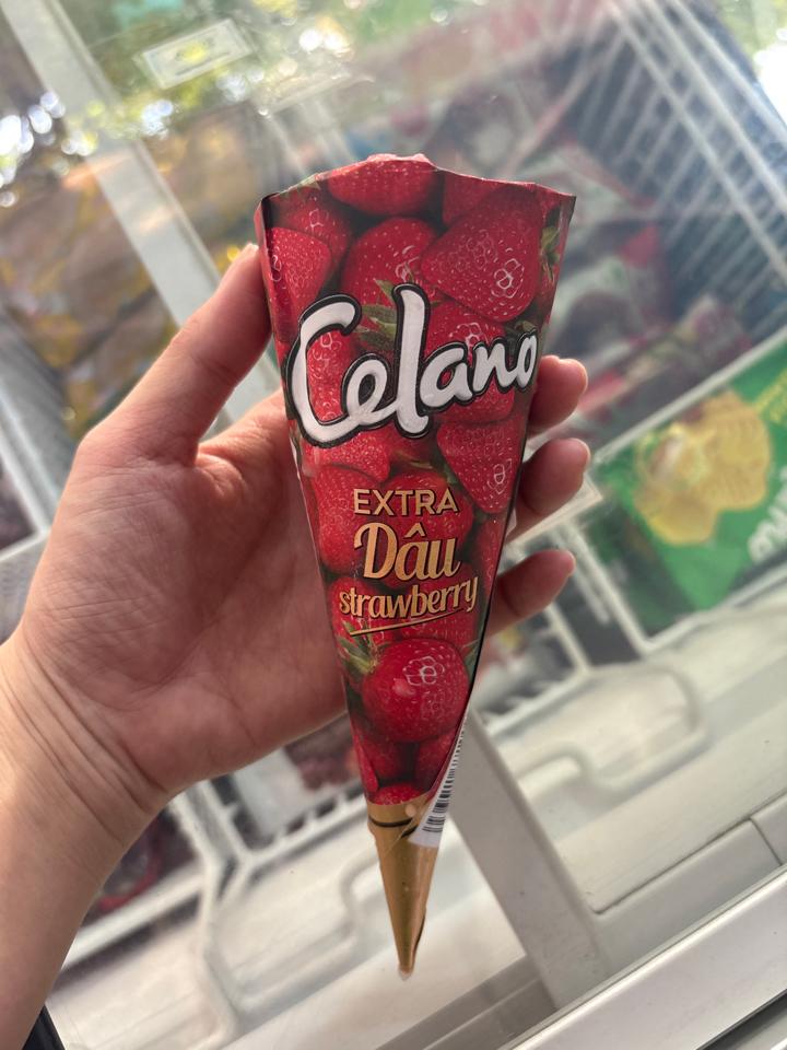 CELANO - KEM ỐC QUẾ DÂU EXTRA 125ML-duoc-ban-tai-Ice Cream Xumi