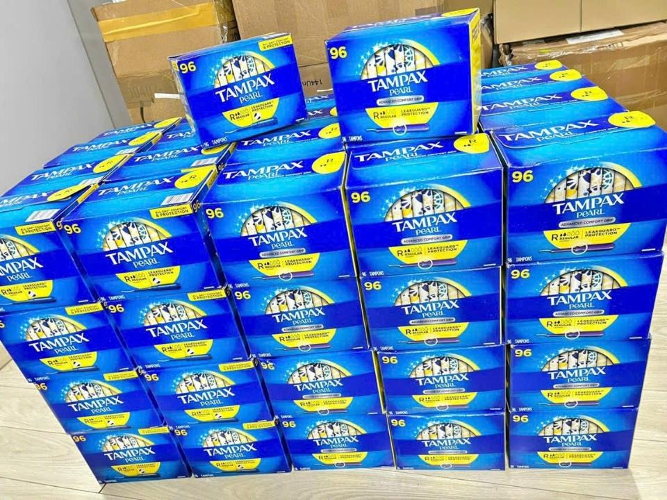 Băng vệ sinh dạng ống cao cấp Tampon Tampax Pearl. Hộp 96 cây -duoc-ban-tai-Cửa Tiệm Nhỏ