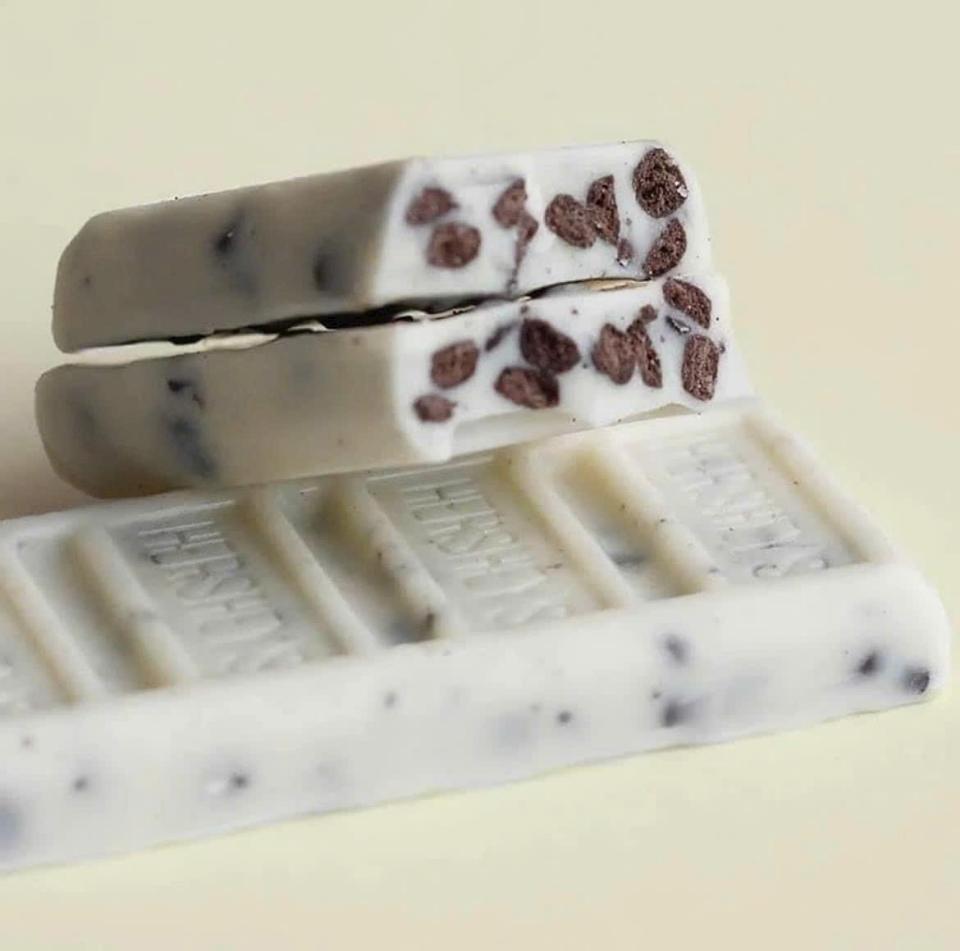 Socola Hershey's Cookies'n'Creme Mỹ 263g-duoc-ban-tai-Cửa Tiệm Nhỏ