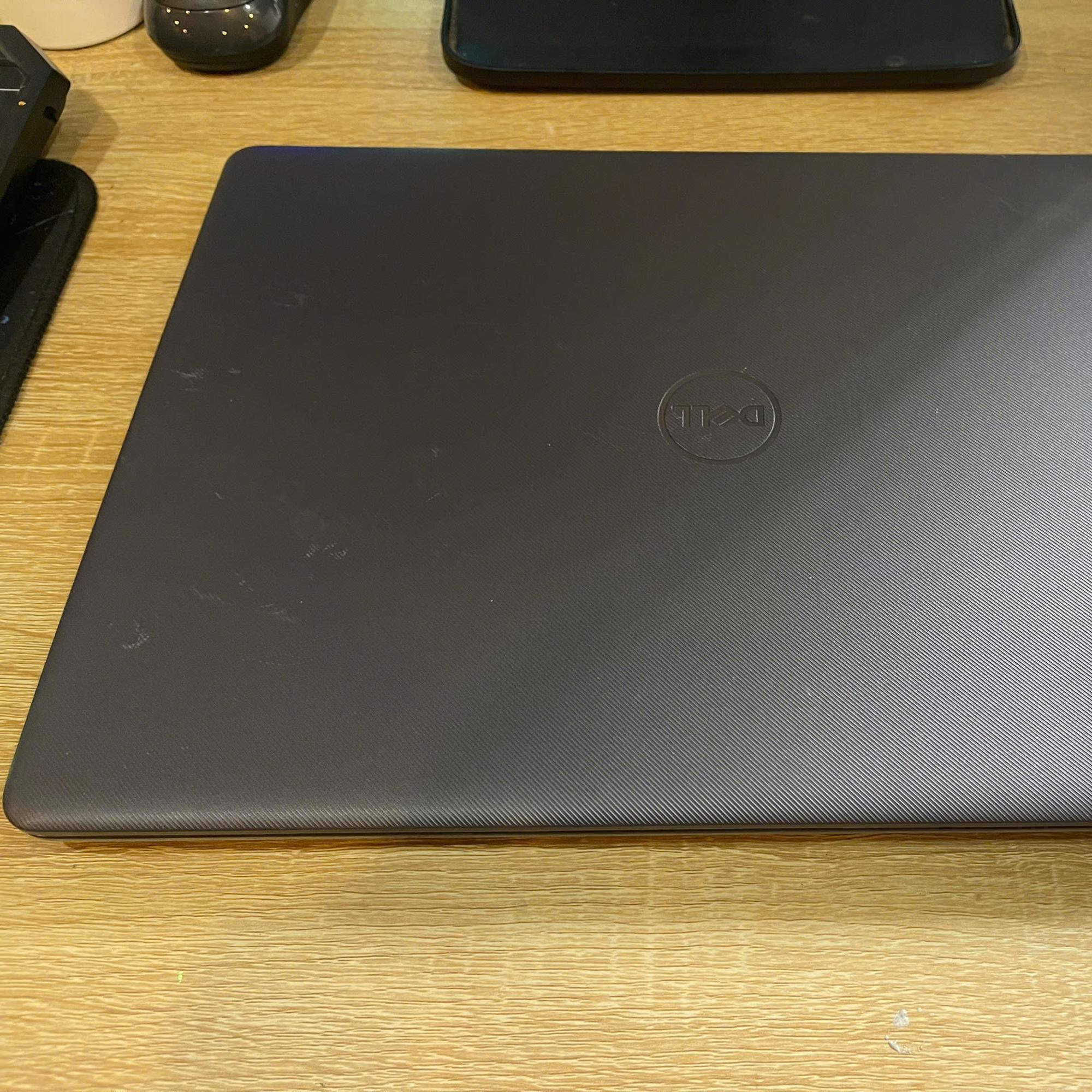 Dell Ryzen 5 3500u Ram 8GB 256GB Màn 14inch FHD IPS-duoc-ban-tai-Vi Tính Kim Trân