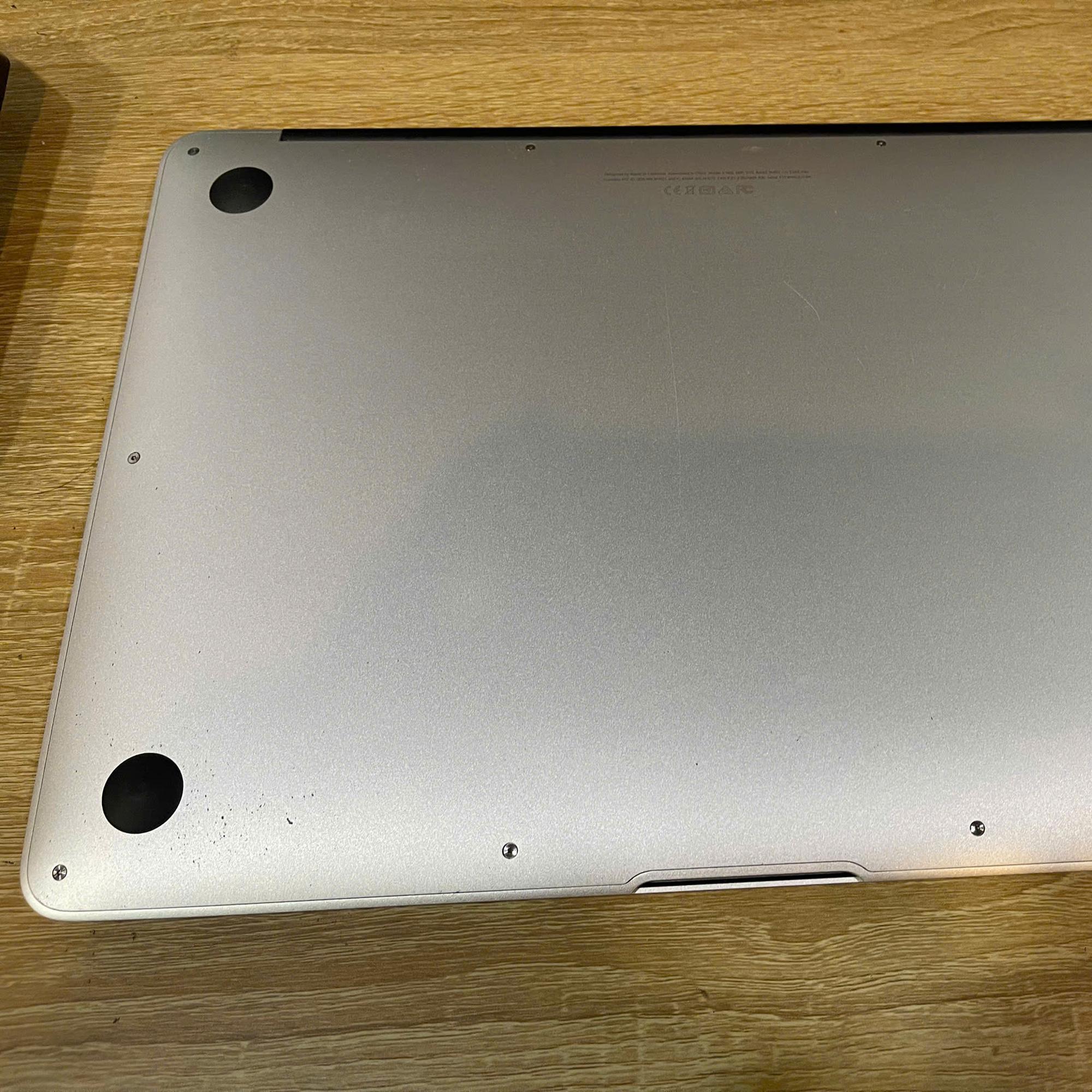 MacBook Air 2017 Core i5 Ram 8GB 128GB SSD Màn 13.3inch.-duoc-ban-tai-Vi Tính Kim Trân
