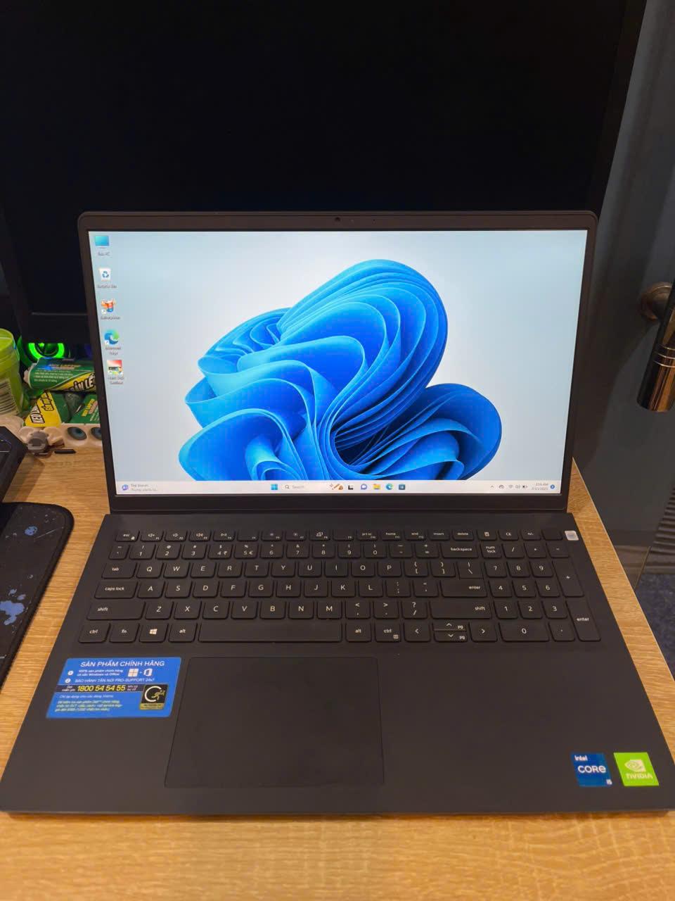 Dell Vostro  i5 11th Ram 8GB Card rời MX350 Màn hình 15.6inch FHD-duoc-ban-tai-Vi Tính Kim Trân
