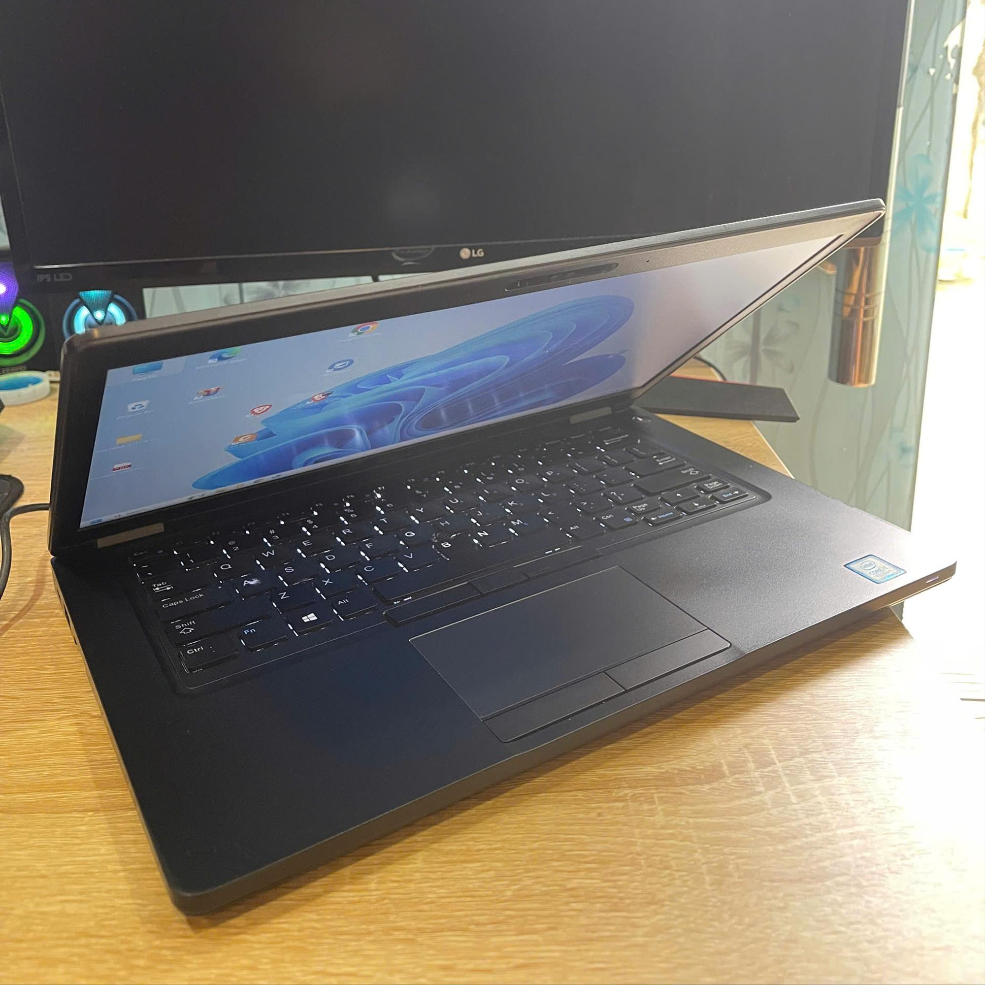 DELL i7 8th Ram 16GB 256GB SSD Màn 14inch FHD-duoc-ban-tai-Vi Tính Kim Trân