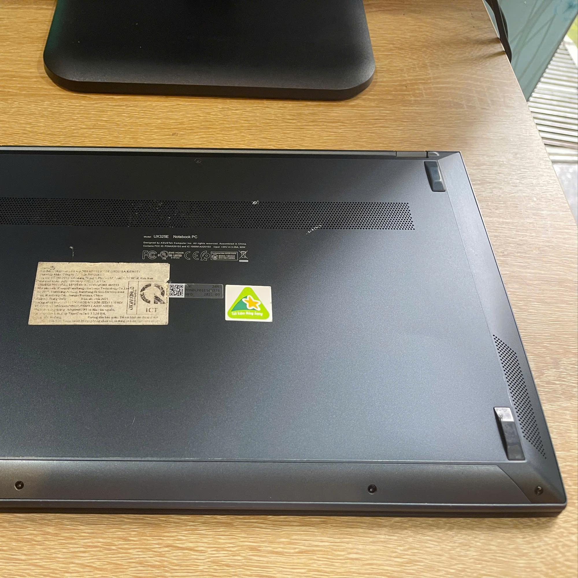 ASUS ZenBook i5 11th Ram 8GB 512GB SSD Màn 13.3inch OLED-duoc-ban-tai-Vi Tính Kim Trân