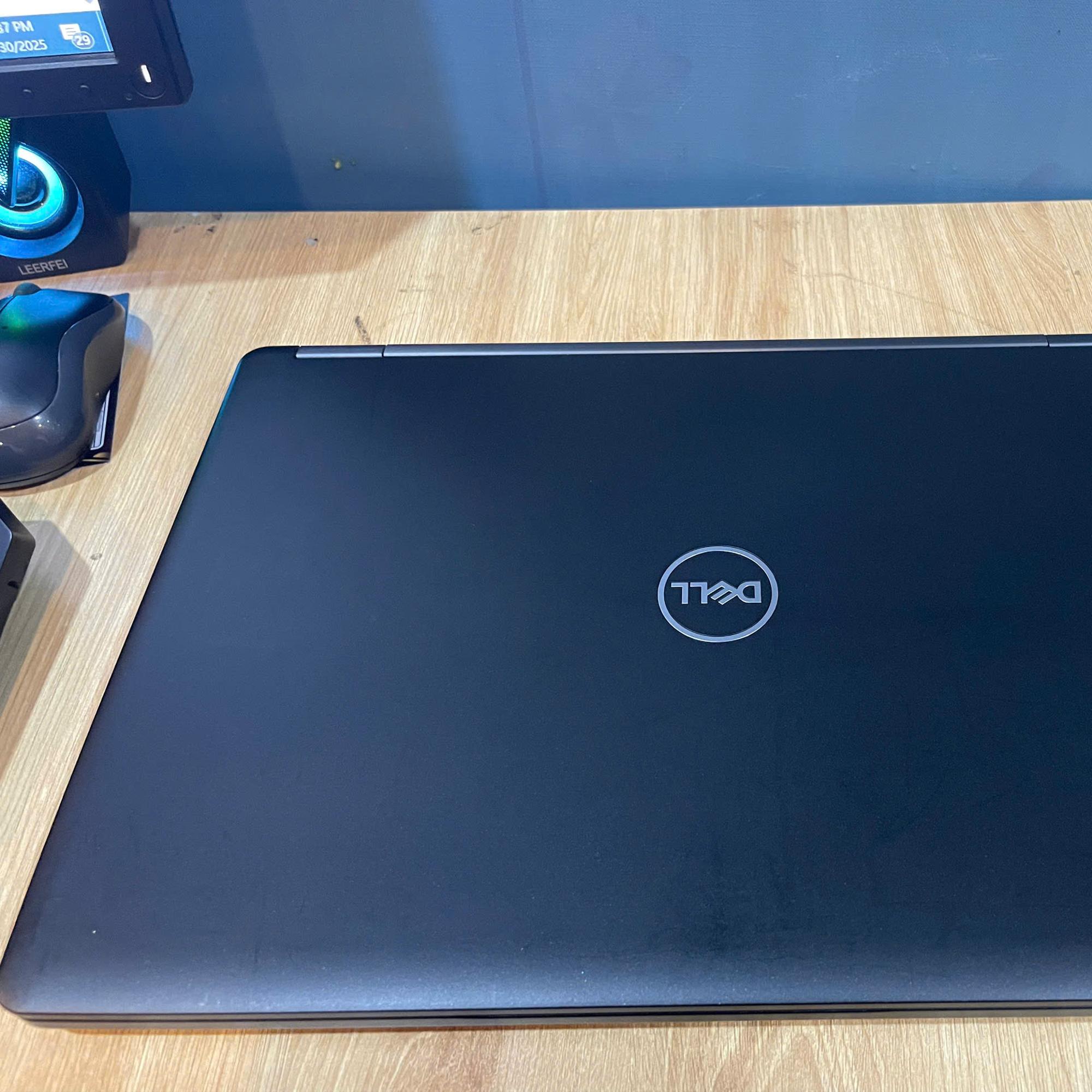 Laptop Dell i5 7th Ram 8GB 256GB SSD MÀN 14INCH FHD-duoc-ban-tai-Vi Tính Kim Trân