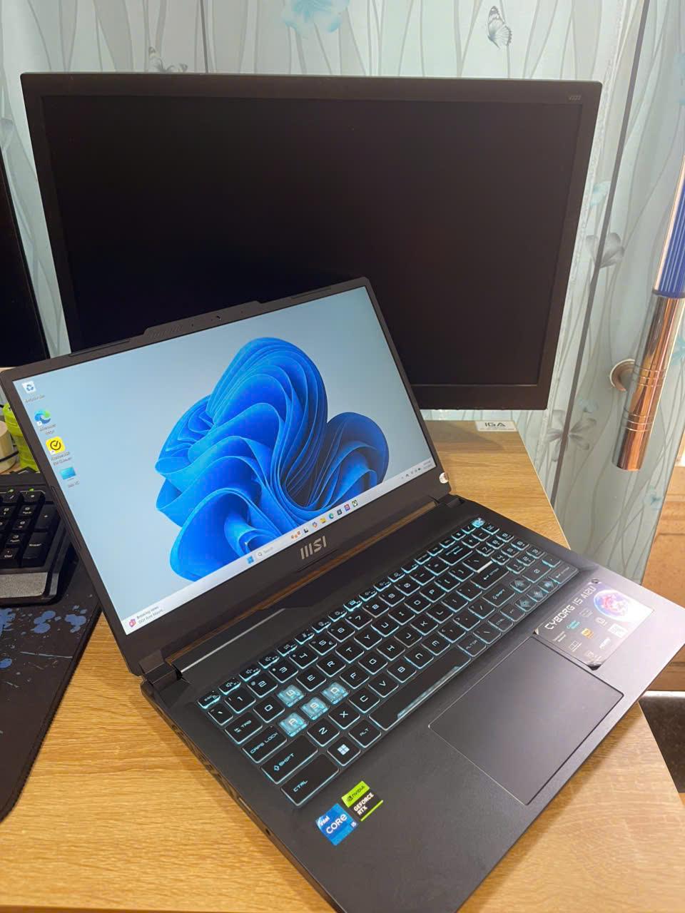 MSI CYBORG Core i5 12th Ram 16GB Card rời RTX 3050. Máy còn bảo hành FPT tới 10/2027-duoc-ban-tai-Vi Tính Kim Trân