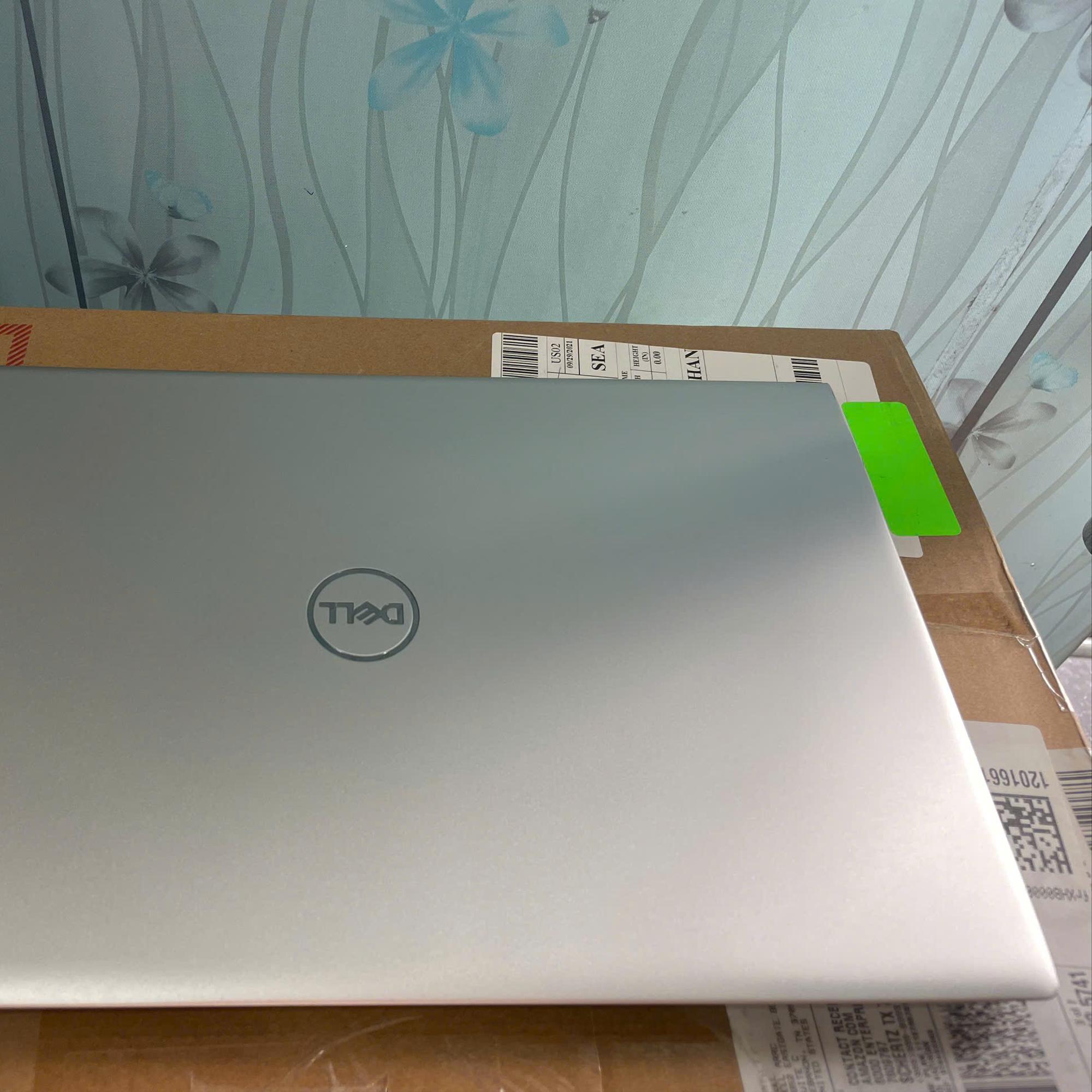 DELL INSPIRON 5515 RYZEN 5 5500U RAM 16GB 256GB SSD MÀN 15.6INCH FHD CÓ CẢM ỨNG-duoc-ban-tai-Vi Tính Kim Trân