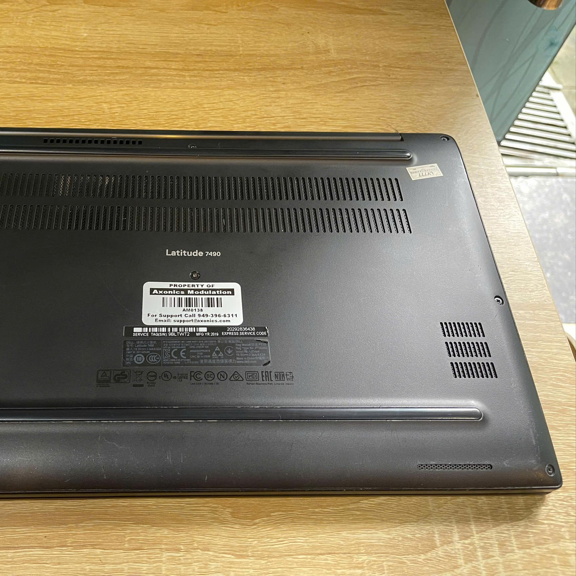 Dell i7 8th Ram 8GB 256GB SSD Màn 14inch FHD-duoc-ban-tai-Vi Tính Kim Trân