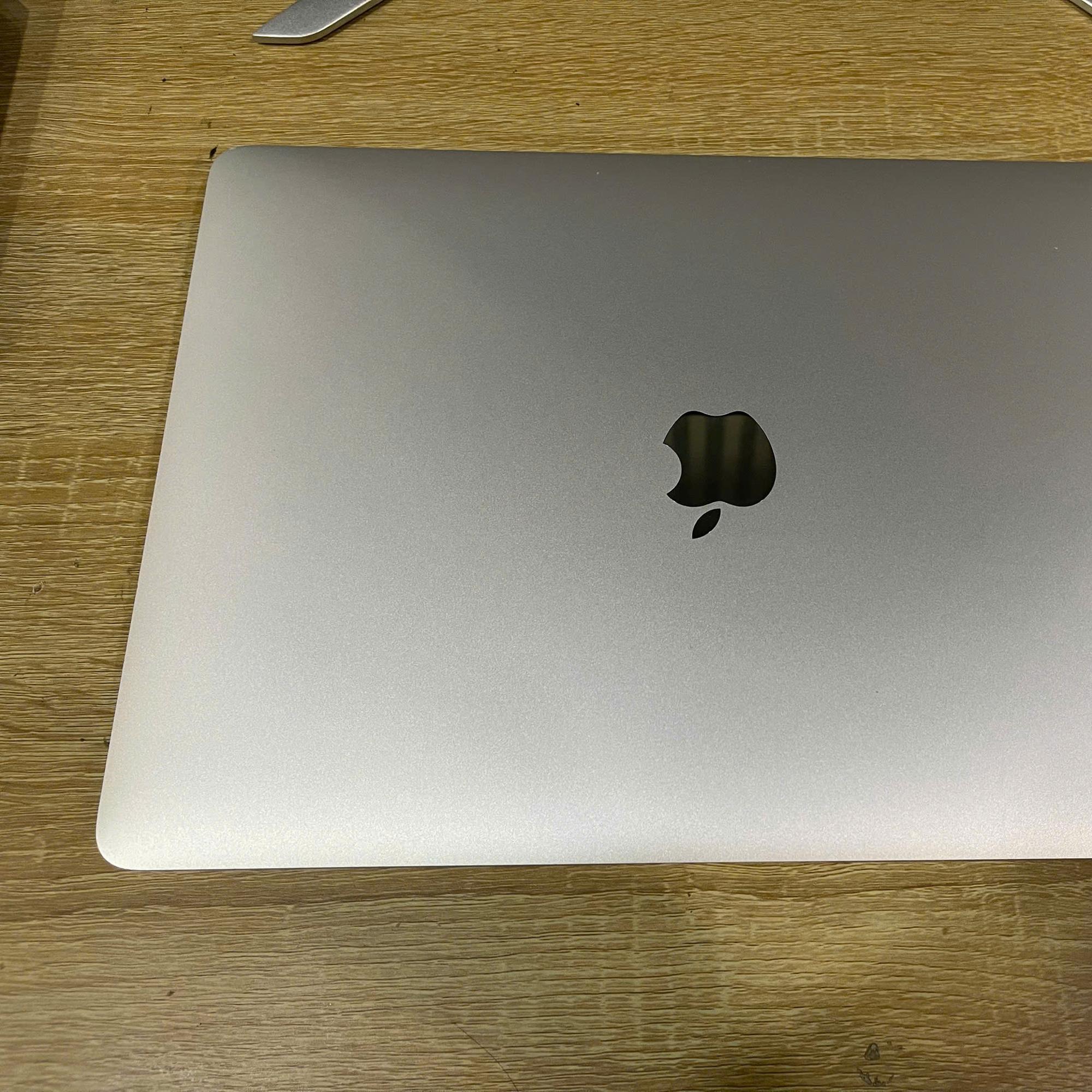 MacBook Air M1 2020 Ram 8GB 256GB SSD Màn 13.3inch Retina 2.5k Pin 84%-duoc-ban-tai-Vi Tính Kim Trân