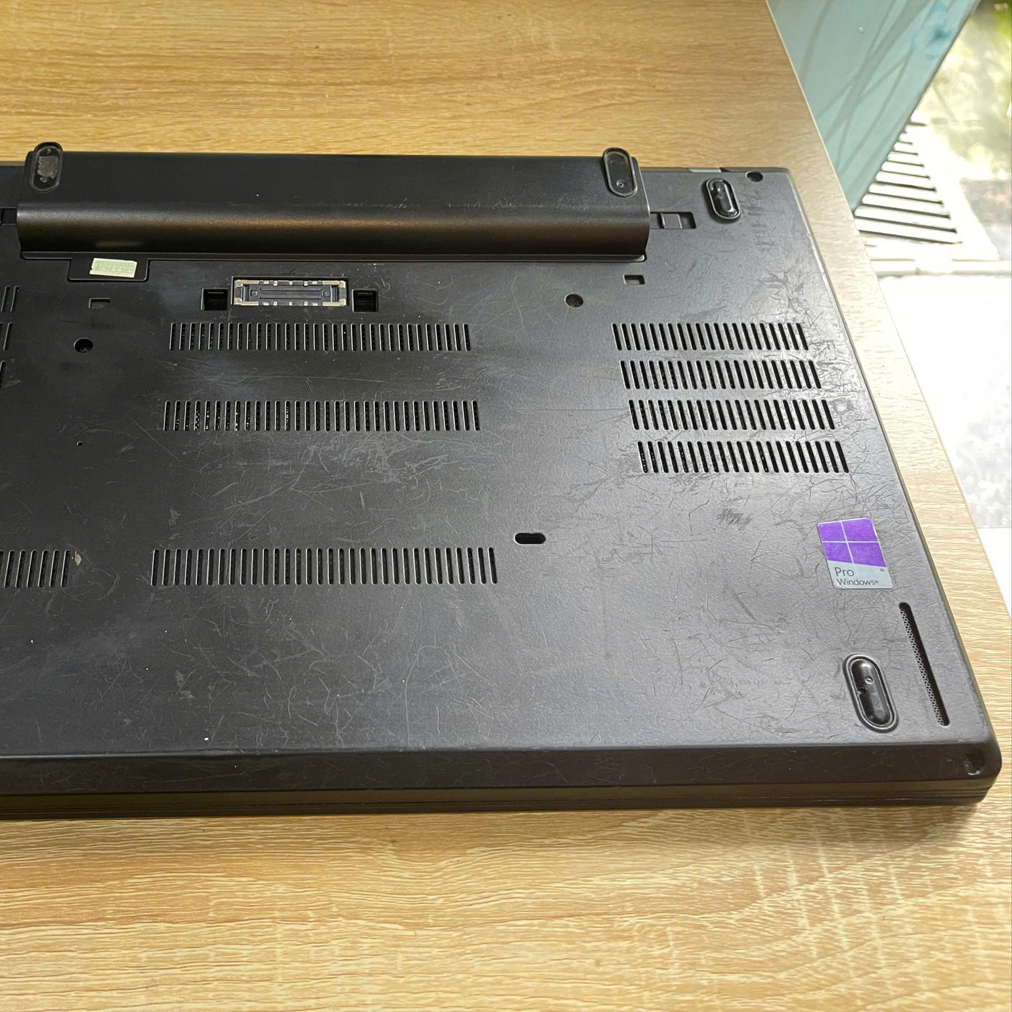 Lenovo ThinkPad Core i5 6th Ram 8GB 128GB SSD Màn hình 14inch-duoc-ban-tai-Vi Tính Kim Trân