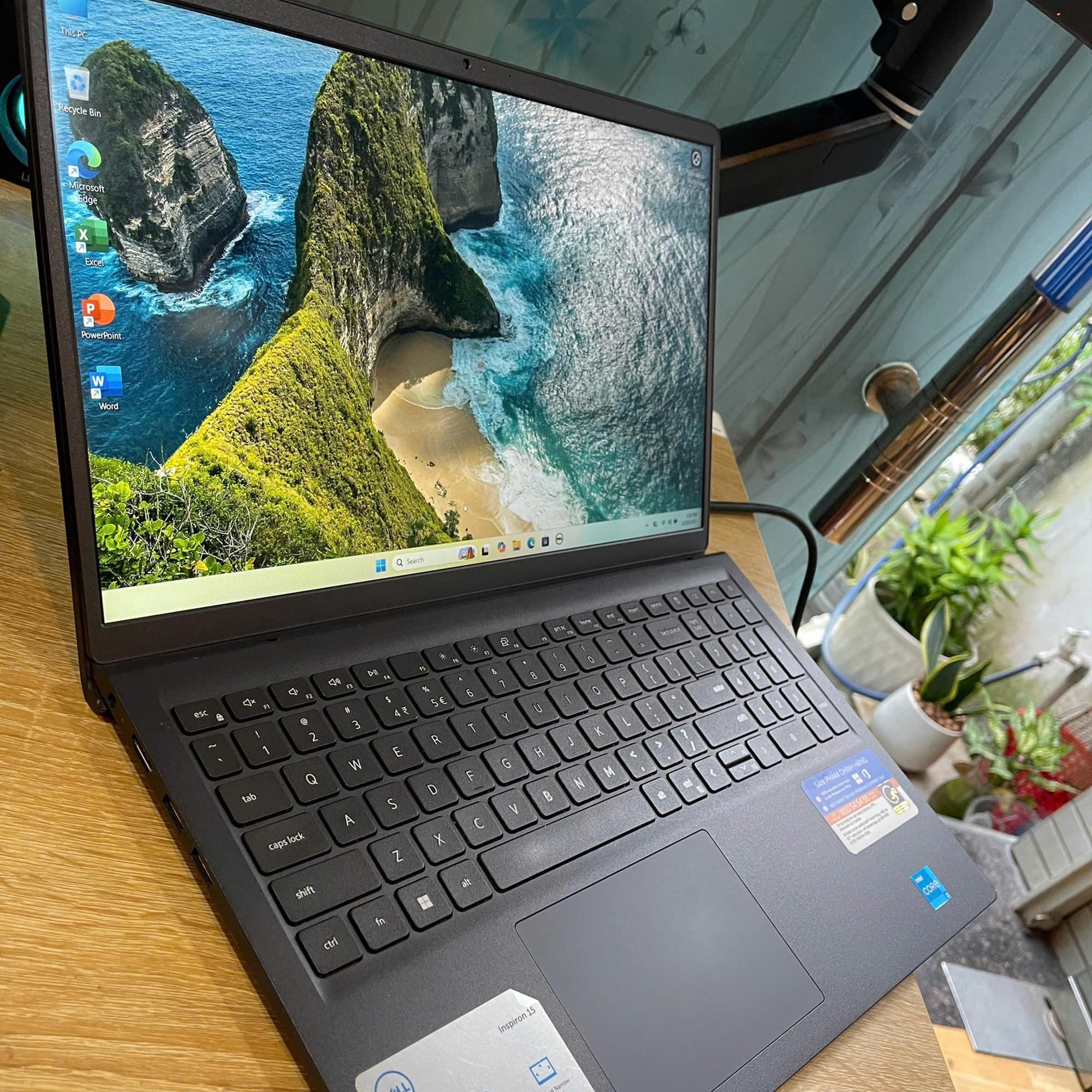 Dell i3 12th Ram 8GB 256GB SSD Màn 15.6inch FHD 120hz-duoc-ban-tai-Vi Tính Kim Trân