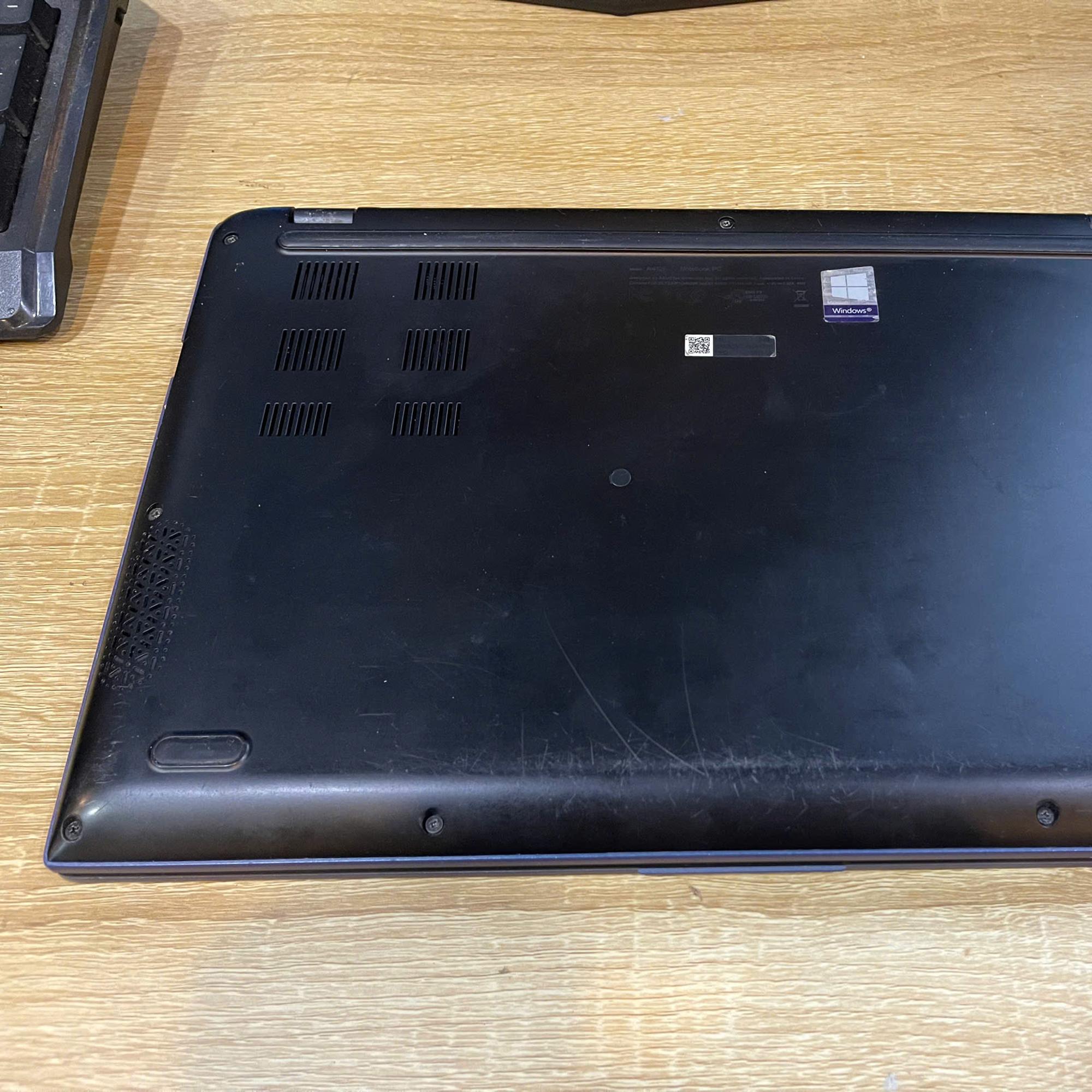 Asus i3 8th Ram 8GB 128GB SSD Màn hình 14inch FHD-duoc-ban-tai-Vi Tính Kim Trân