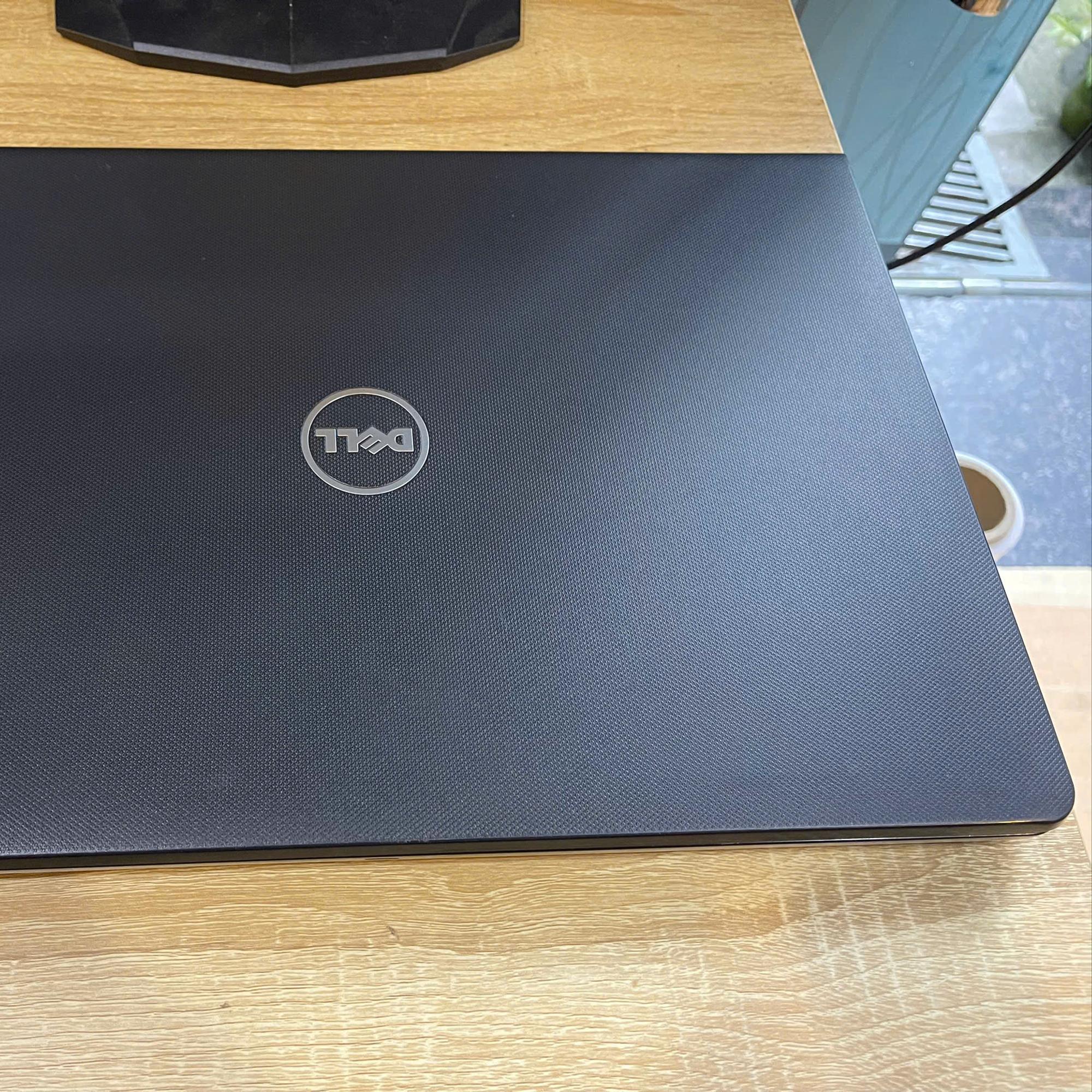 Dell i5 7th Ram 8GB 128GB SSD Màn 15.6inch FHD-duoc-ban-tai-Vi Tính Kim Trân